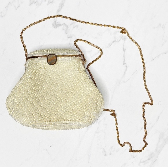 carlo fellini Handbags - Vintage Carlo Fellini Pearl Evening Bag